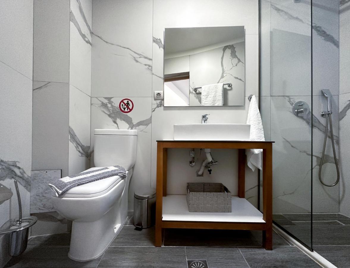 Rodosrooms Rhodes City ภายนอก รูปภาพ