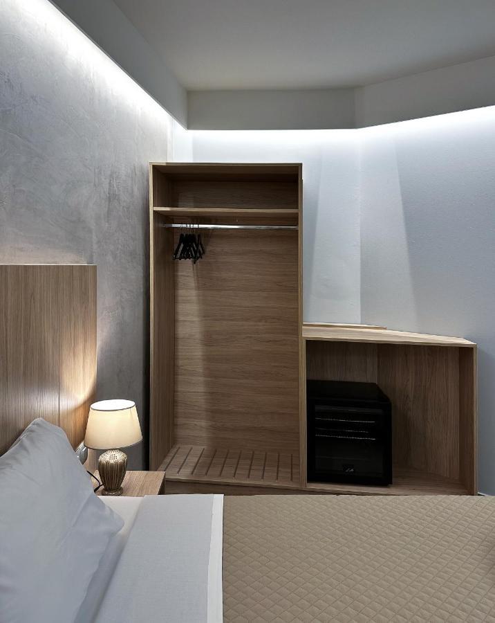 Rodosrooms Rhodes City ภายนอก รูปภาพ